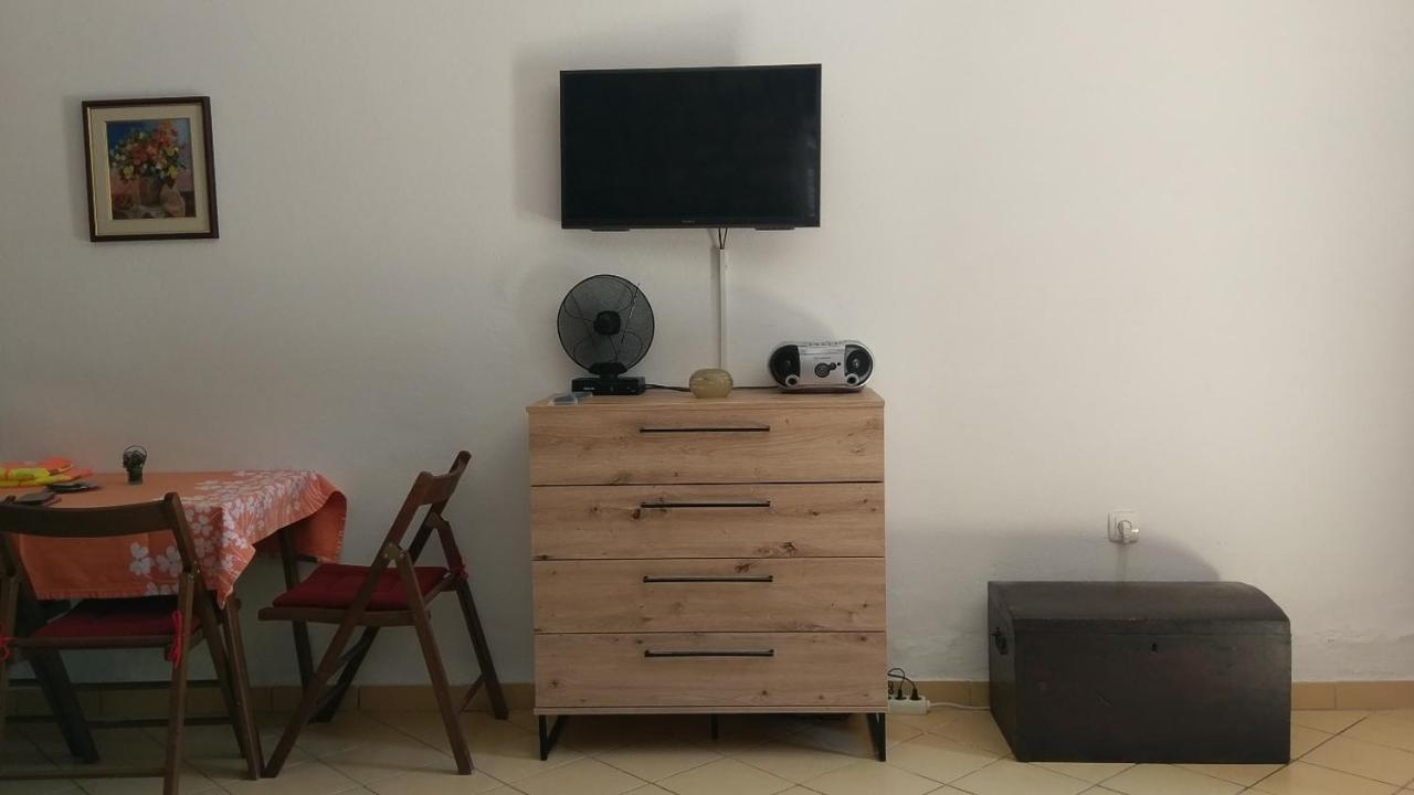 Appartement In Einem Dalmatischen Haus In Novigrad-Dalmatien Neben Zadar Novigrad  Bagian luar foto